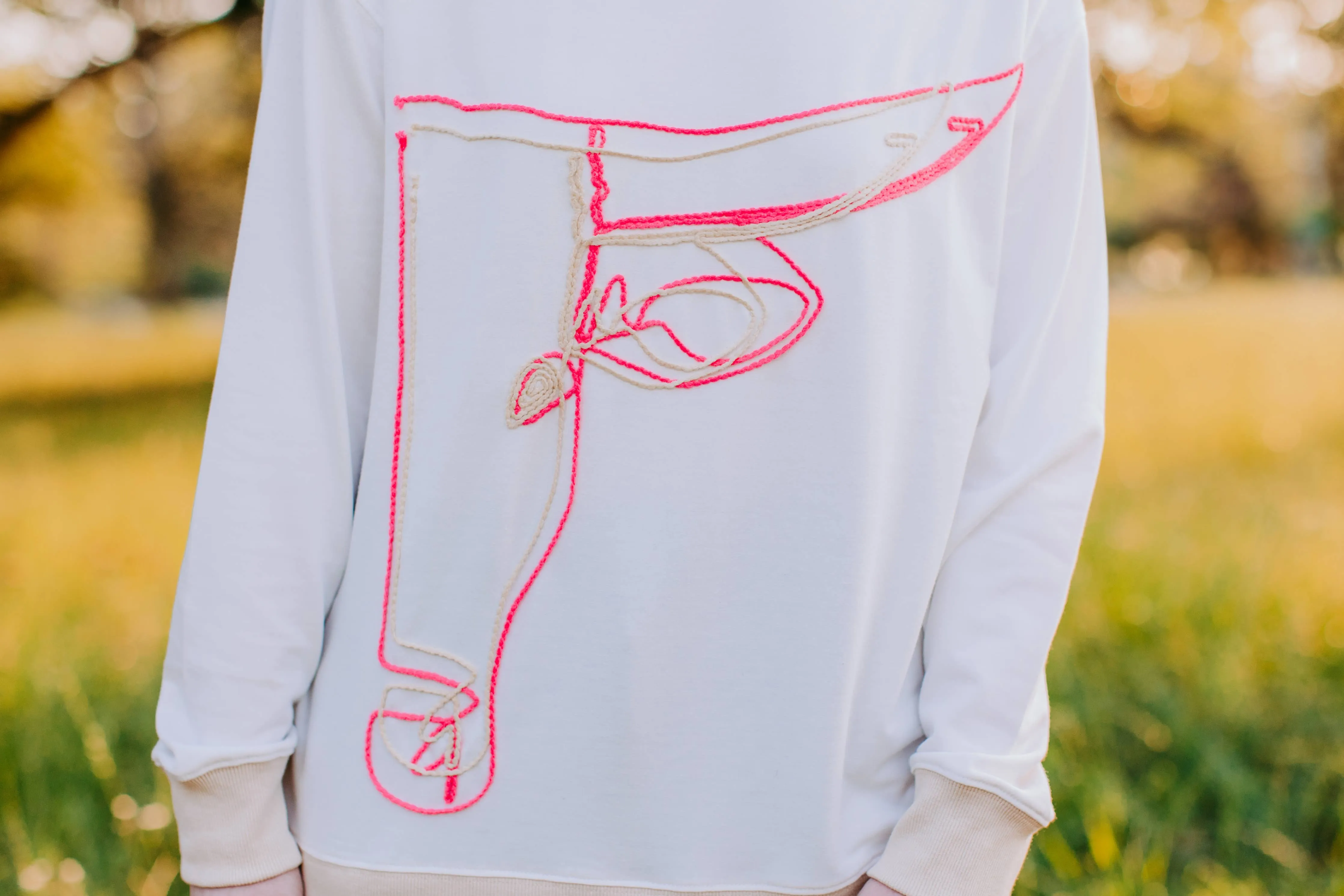 Cow Head Rope Embroidery Light Weight Sweatshirt