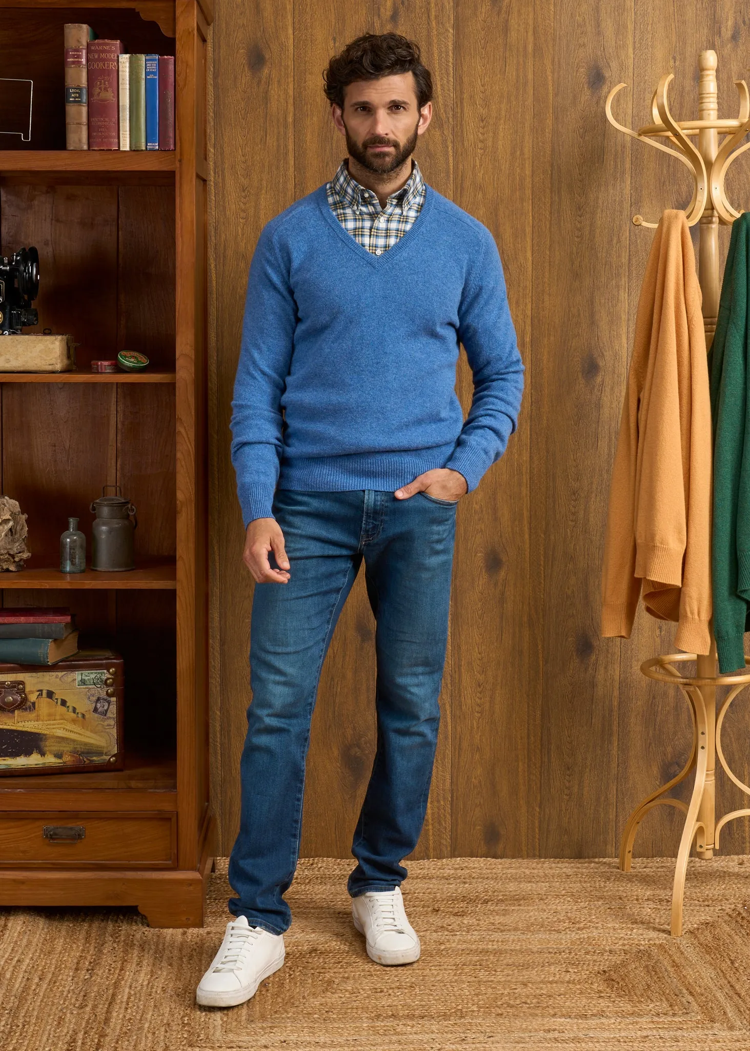 Hampshire Lambswool Jumper in Jeans - Classic Fit