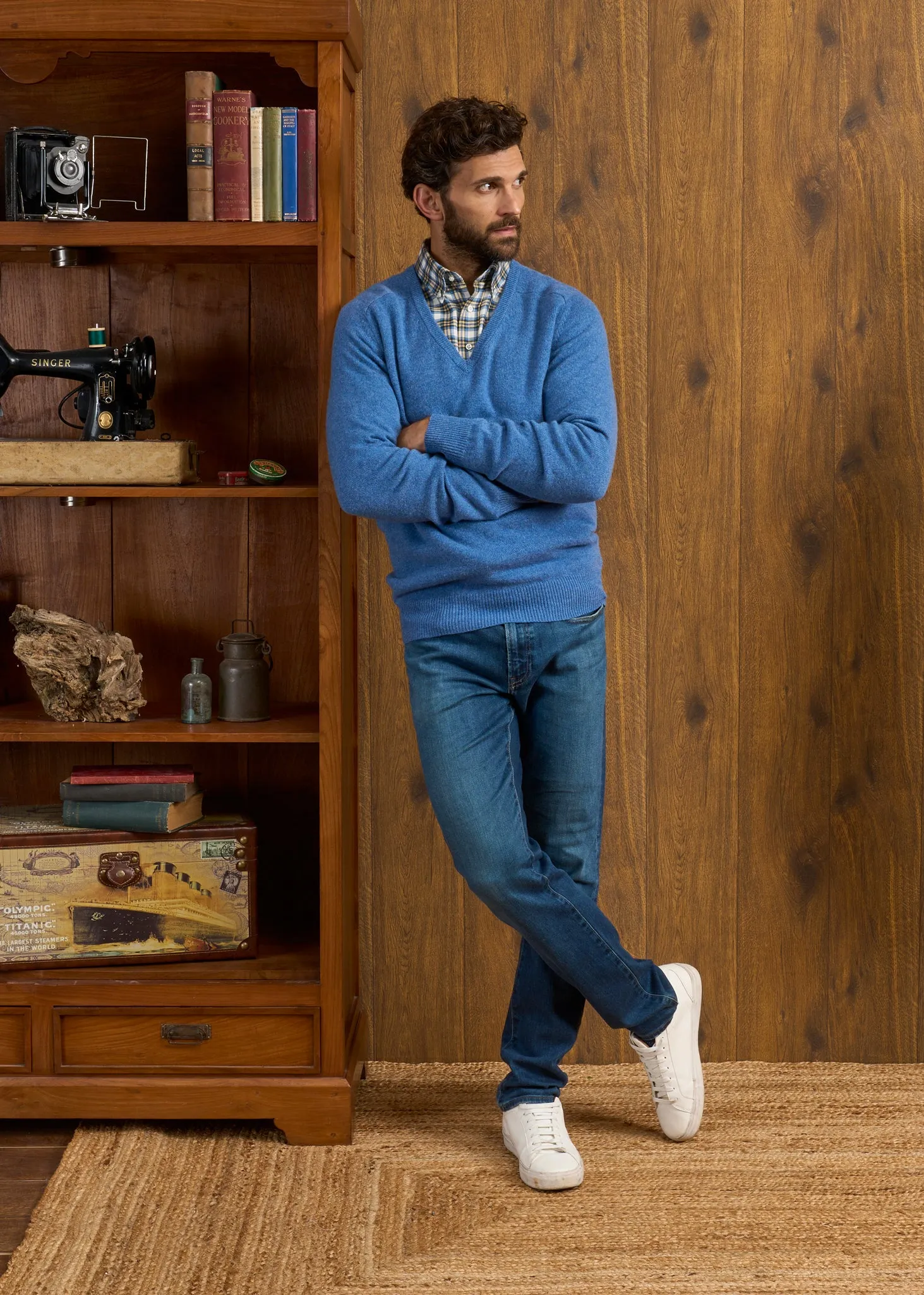 Hampshire Lambswool Jumper in Jeans - Classic Fit