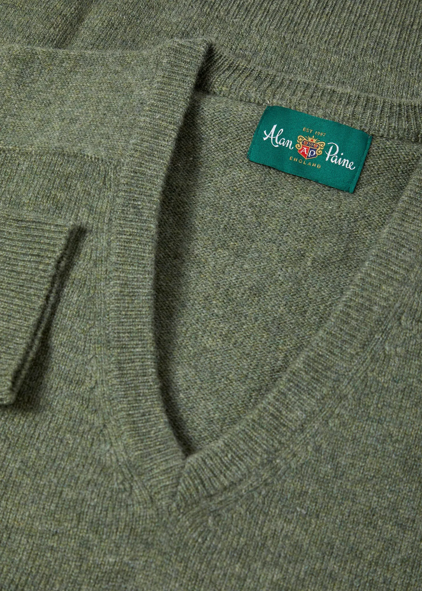 Hampshire Lambswool Jumper in Landscape - Classic Fit