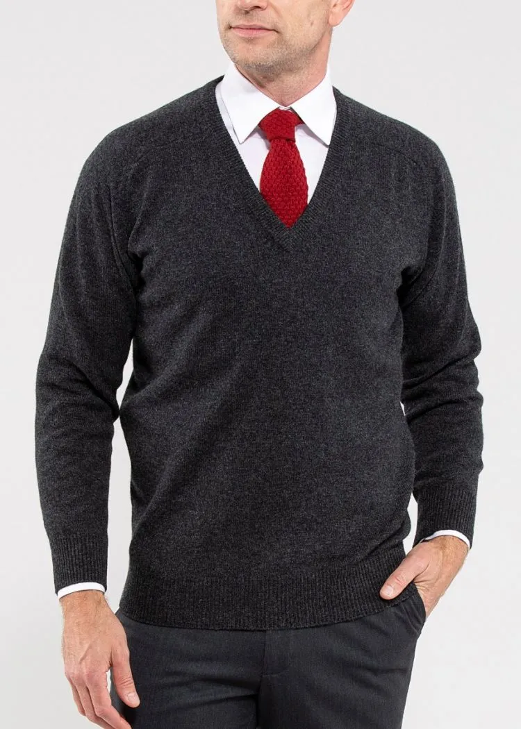 Hampshire Men's Lambswool Jumper in Charcoal - Classic Fit