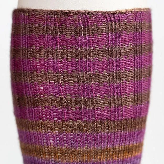 Mahalle Top Down Sock Pattern - Uneek Fingering