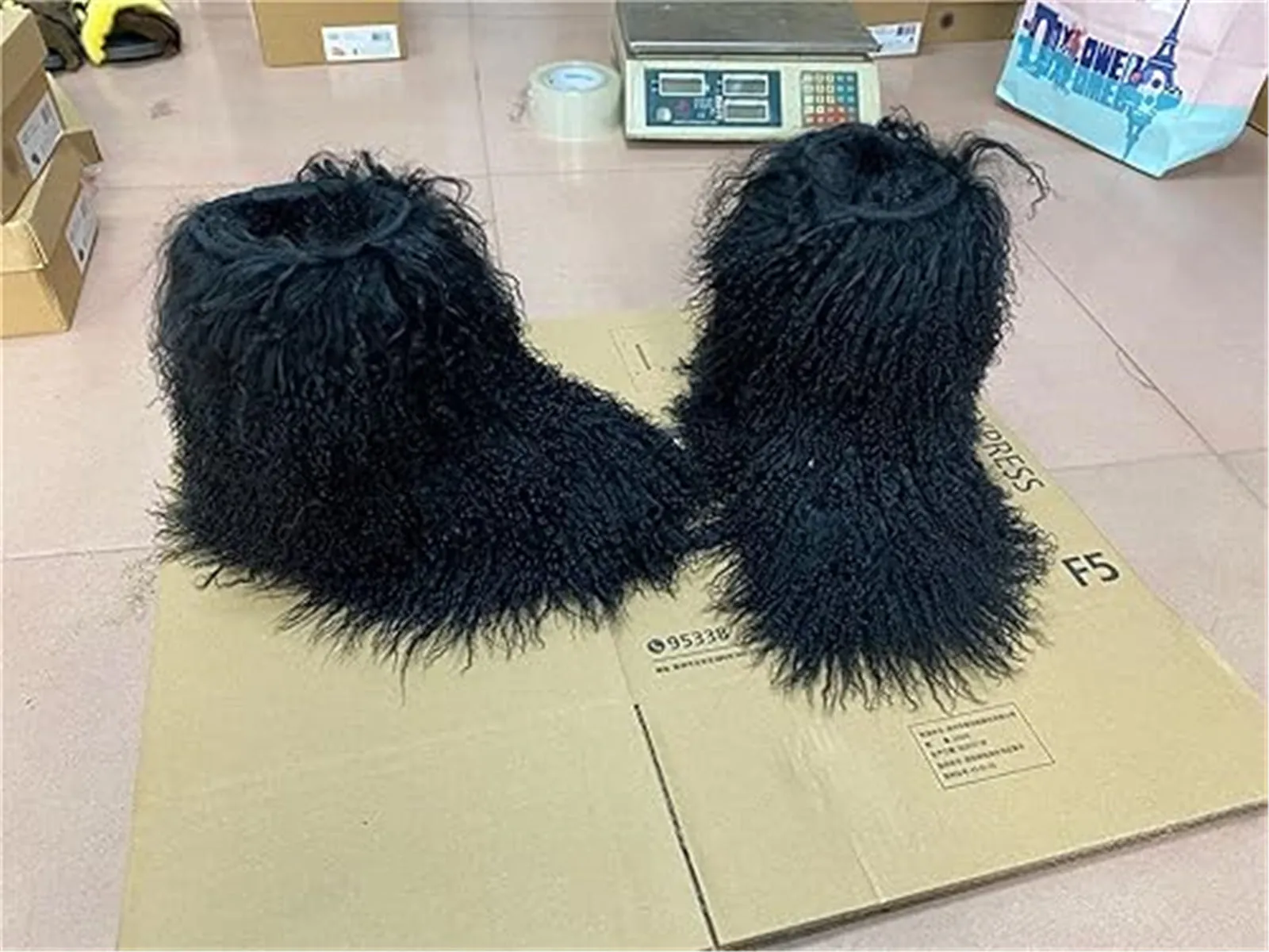 Medium Tube Fluffy Mongolian Long Curly Sheep Boots For Women Furry Warm Snow Booties Multiple Color Boot With Full Wool Coverage