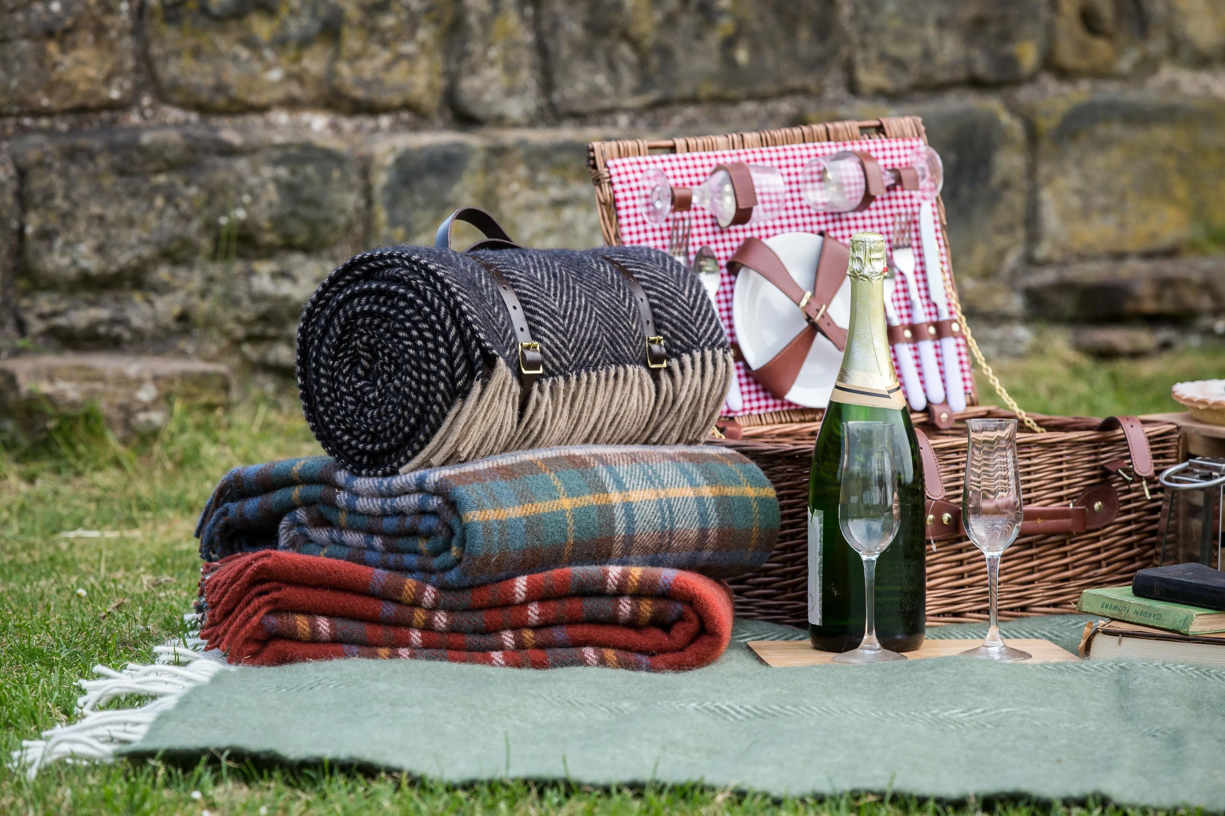 Polo Picnic Rug Cottage Vintage Checked Mustard/Brown/Blue with Leather Strap